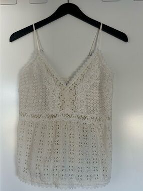 ABERCROMBIE & FITCH | NWOT | IVORY LACE EYELET V-NECK CAMISOLE TANK TOP